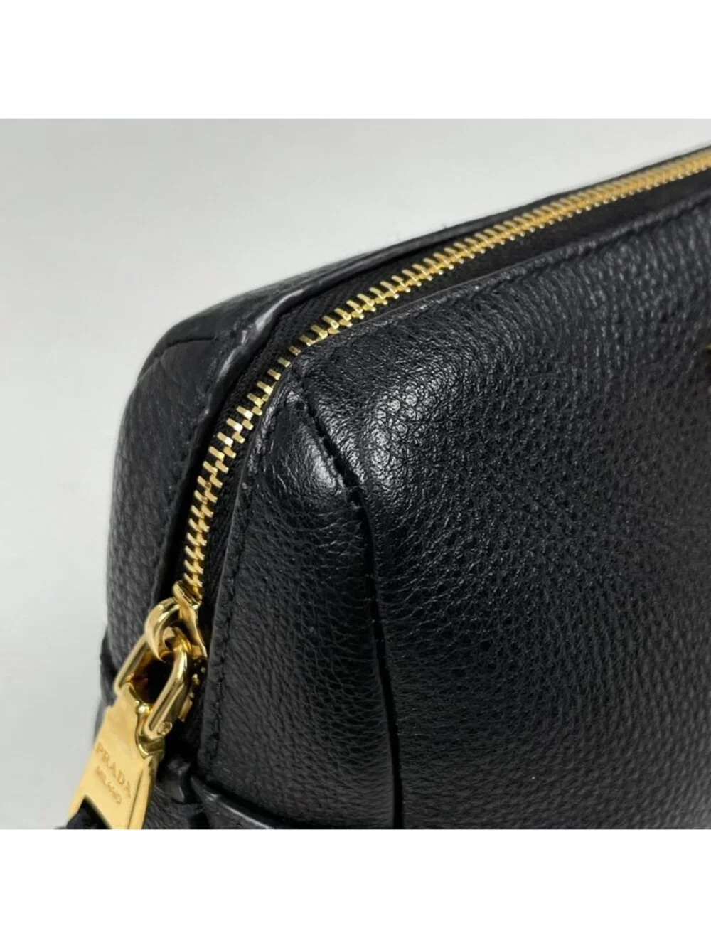 Prada Makeup Pouch Leather Nero